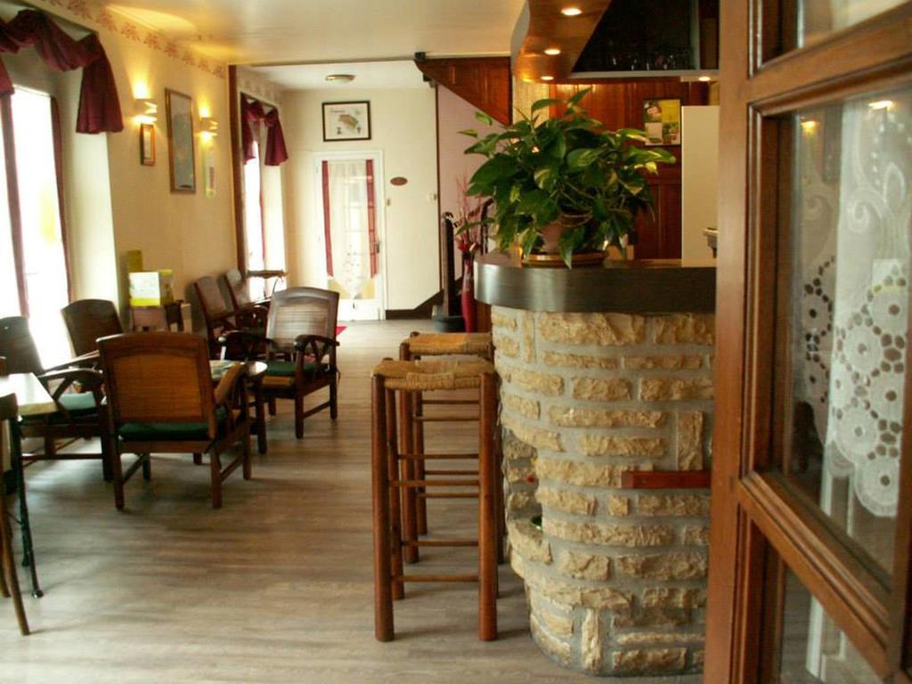 Le Relais Du Pont De Rhodes Hotel Frayssinet Екстериор снимка
