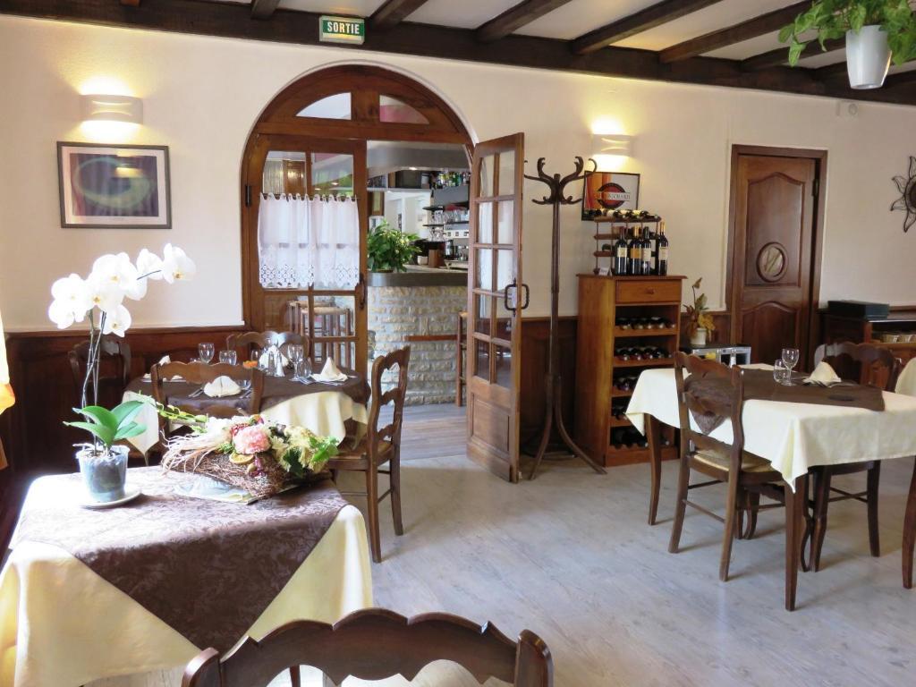 Le Relais Du Pont De Rhodes Hotel Frayssinet Екстериор снимка